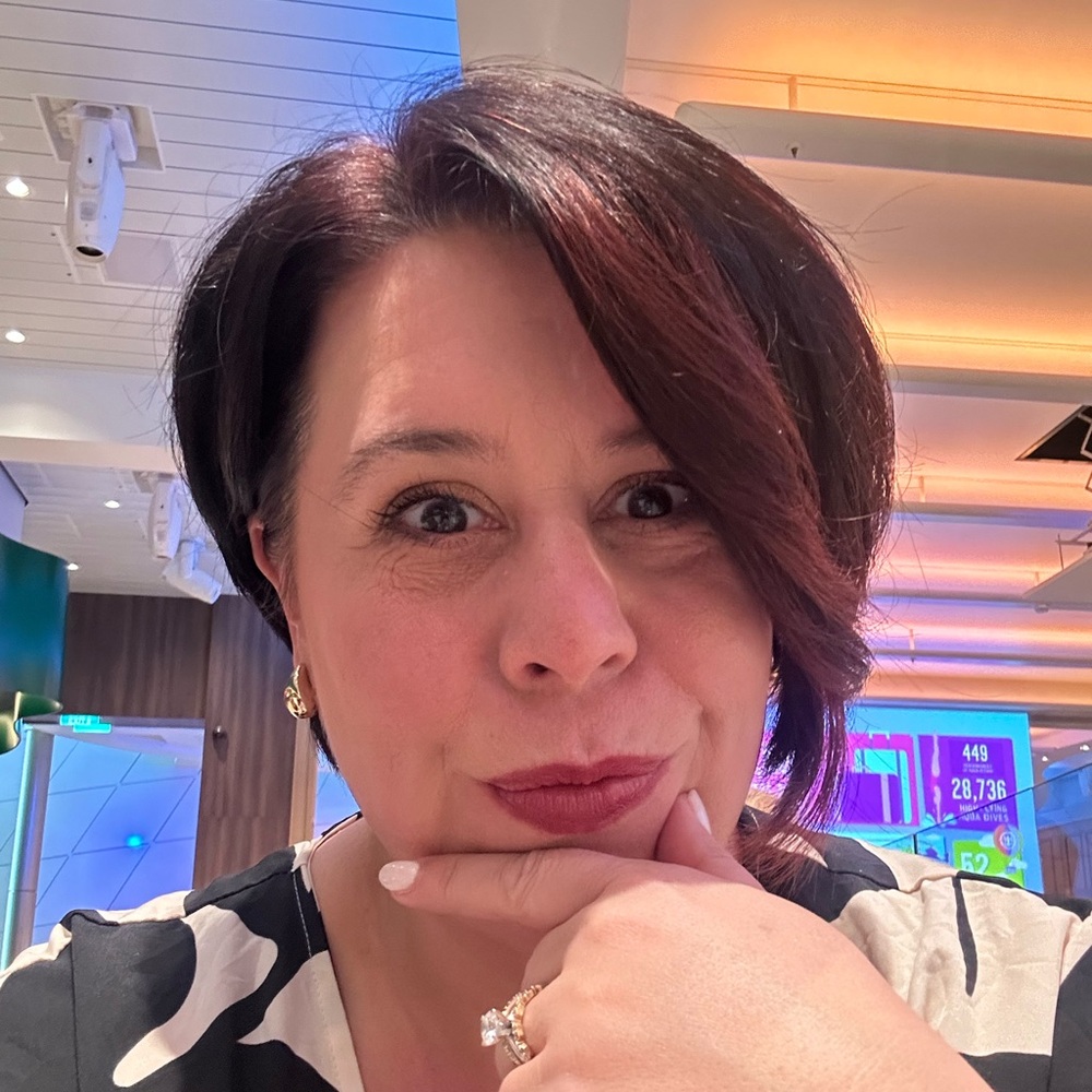Hi I'm MelJoy....I love to shop and treasure hunt...so you don't have to!